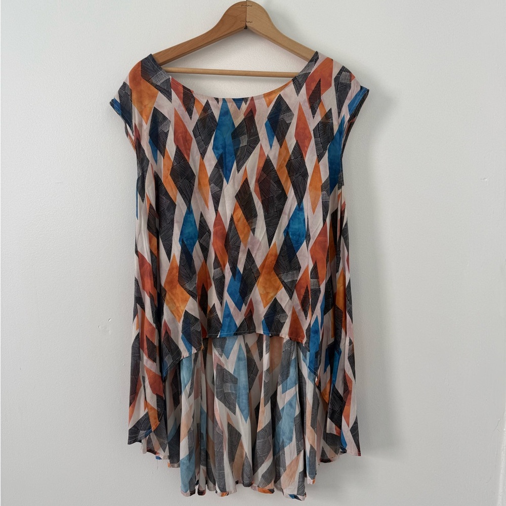 The ODELLS Geometric Patterned Hi-Low Blue Orange Tunic Top